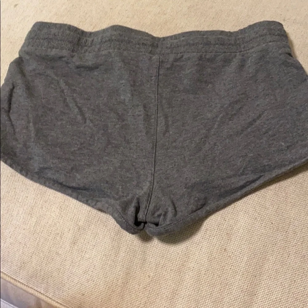 Vuori Gray Athletic Shorts - Picture 3 of 3